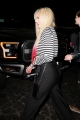 avril_lavigne_-_in_hollywood_20211205__12_.jpg