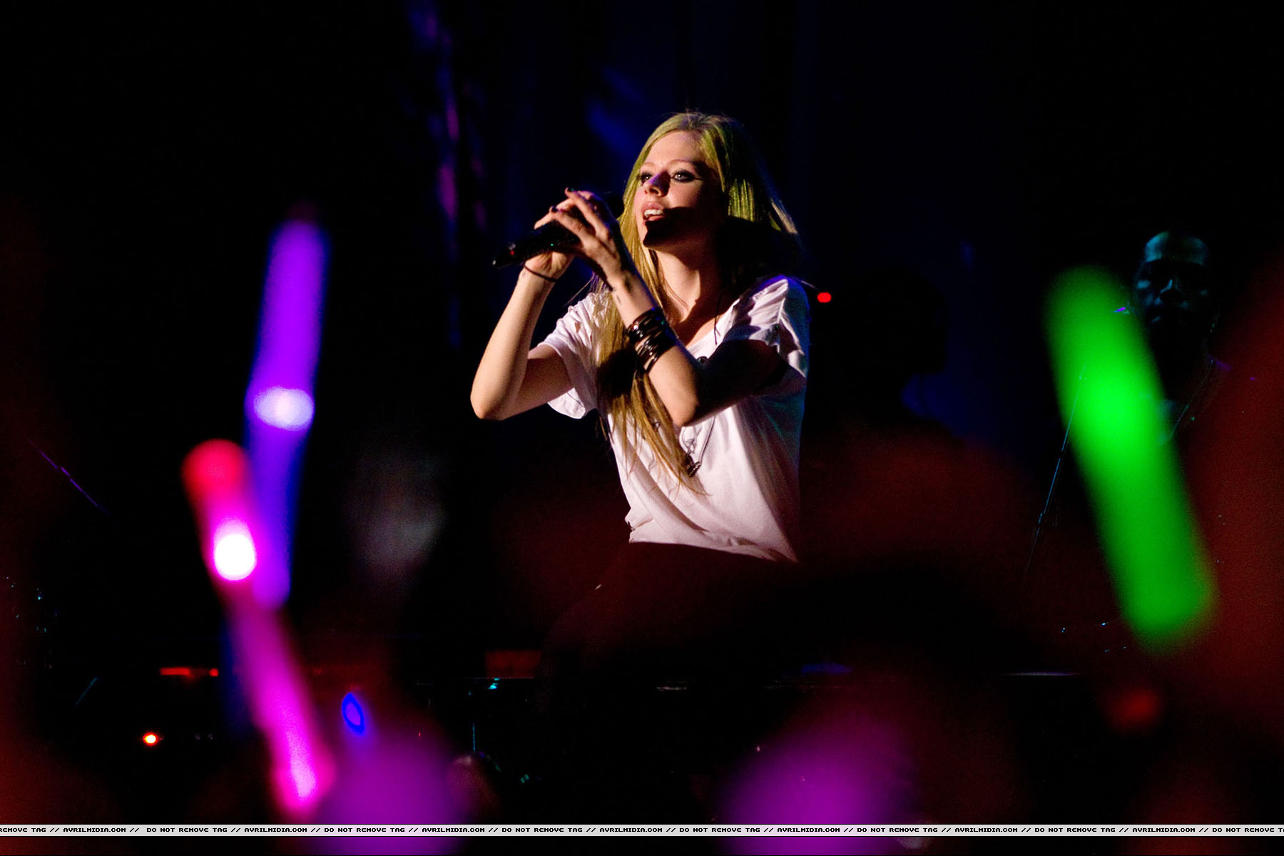 Performing_at_the_Grand_Hall_in_Shanghai_-_May_22C_2011_09.jpg