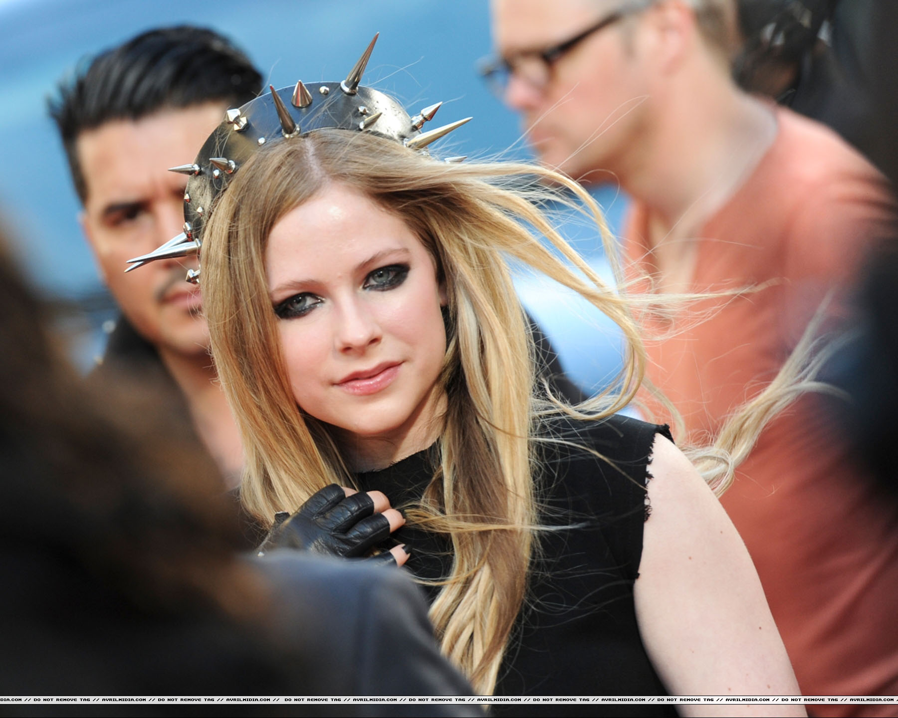 avrilmidia_mmva9~0.jpg